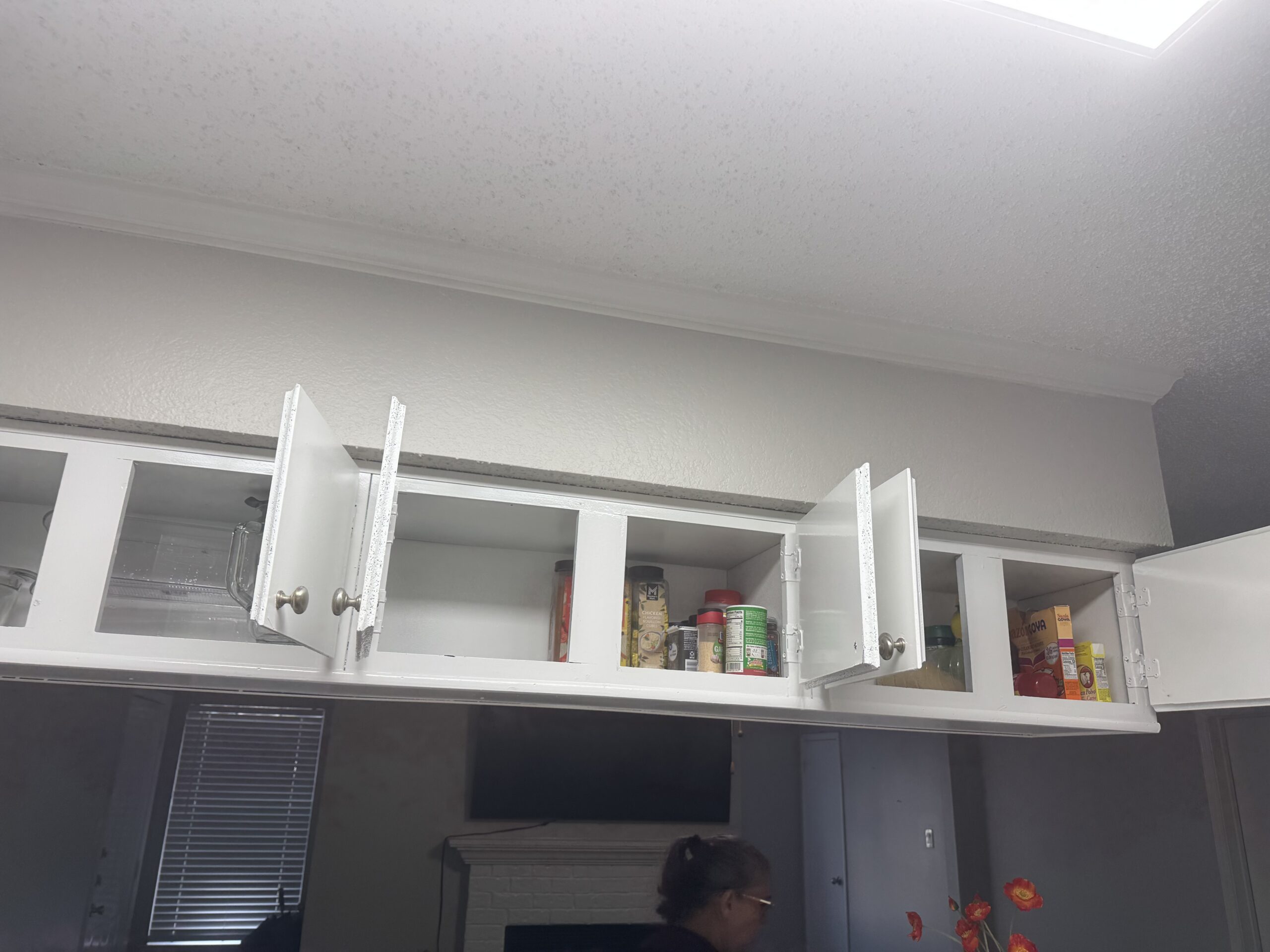 Clean kitchen cabinets and shelves after professional kitchen cleaning services in Dallas Fort Worth.